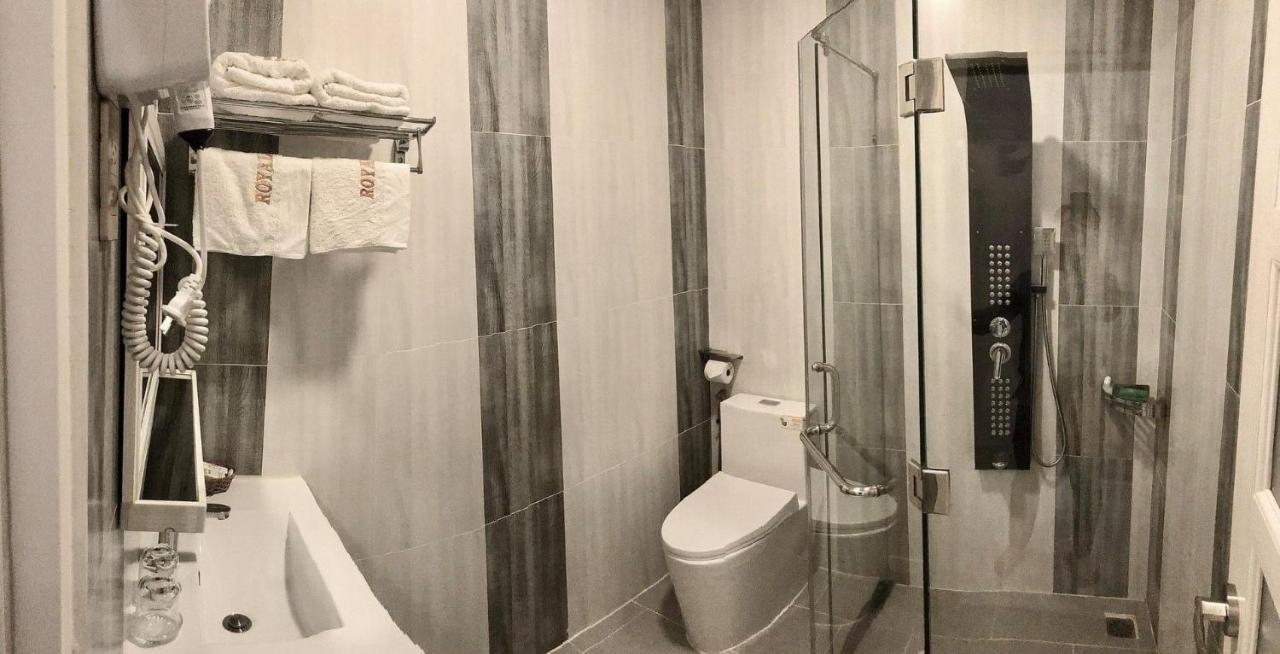 Royal Hotel Bac Lieu Екстер'єр фото