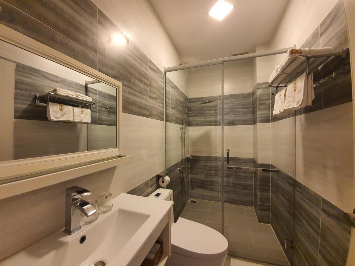 Royal Hotel Bac Lieu Екстер'єр фото
