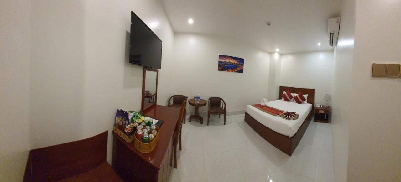 Royal Hotel Bac Lieu Екстер'єр фото